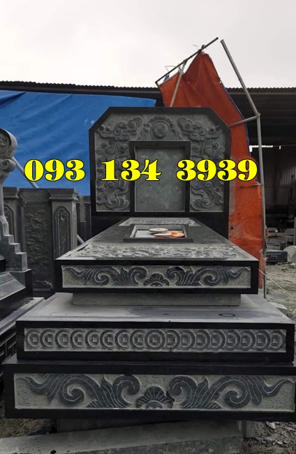 mộ đá tam cấp