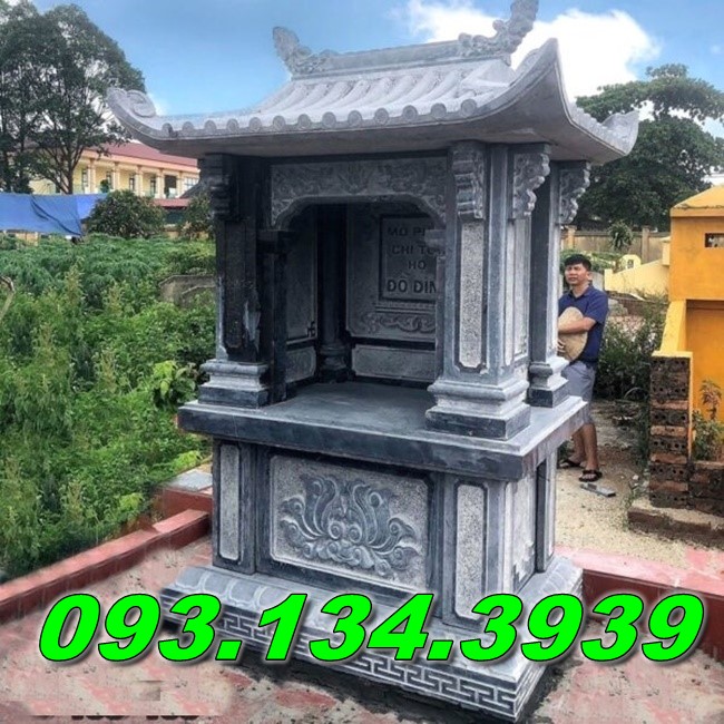 Am Thờ Đá Đẹp Trước Nhà