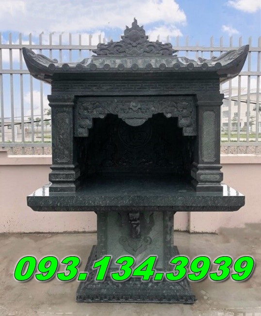 Am Thờ Đá Xanh Đẹp Trước Nhà
