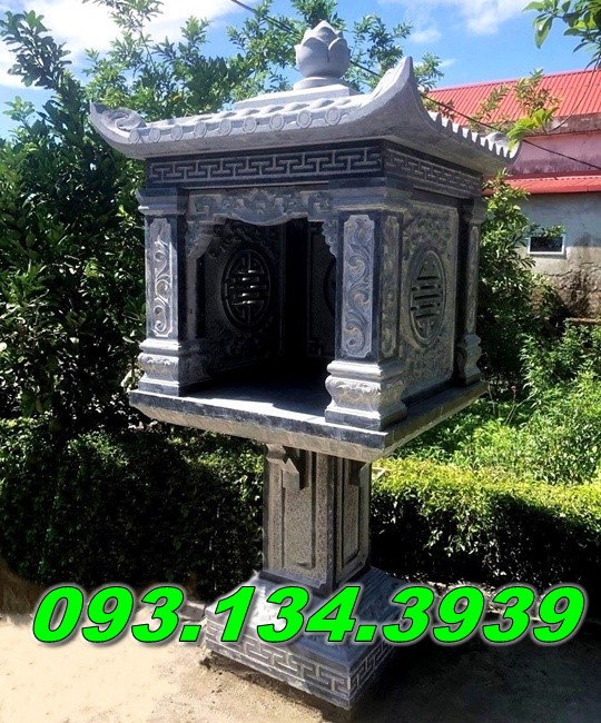 Am Thờ Đá Xanh Đẹp Trước Nhà