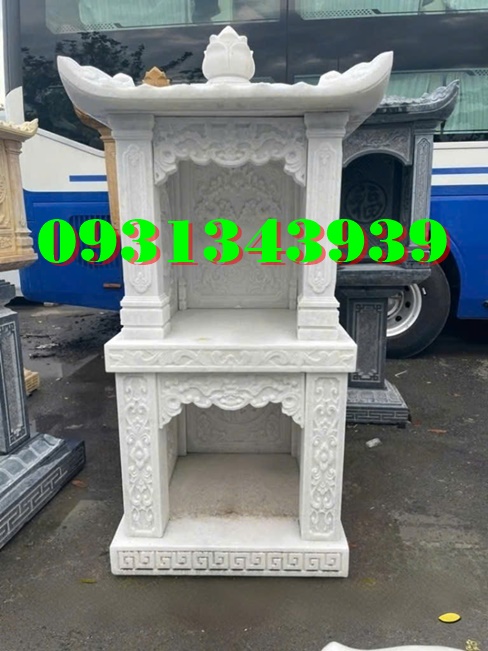 Am Thờ Đá Đẹp Trước Nhà