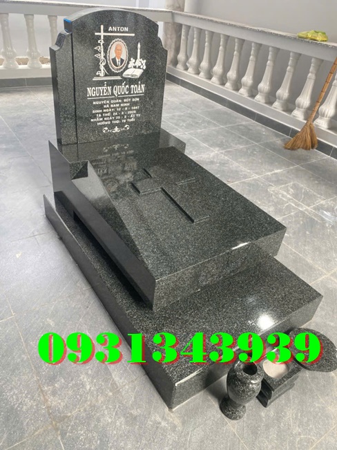 Lăng mộ đá công giáo, mộ đá công giáo