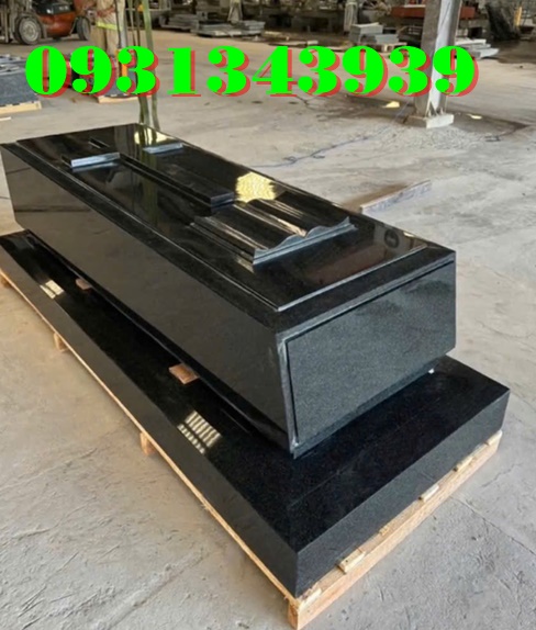 Lăng mộ đá công giáo, mộ đá công giáo