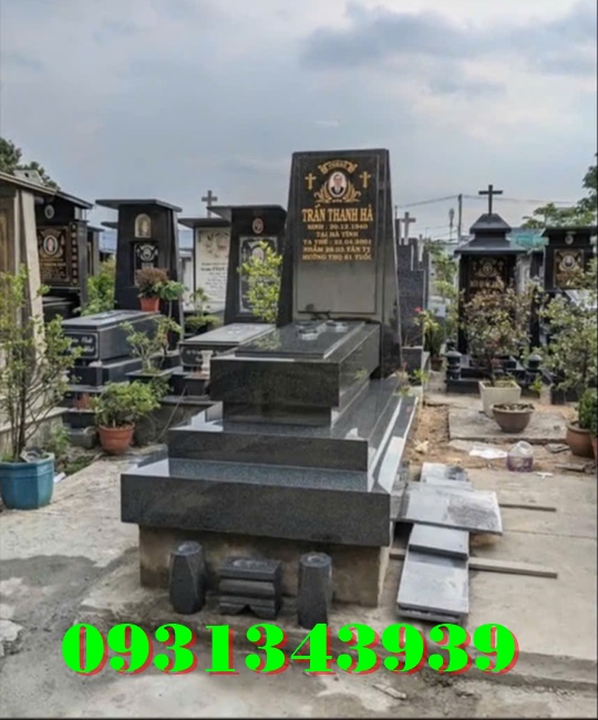 24 Mộ Công Giáo Bằng Đá Hoa Cương Đẹp Bán Tại Sóc Trăng