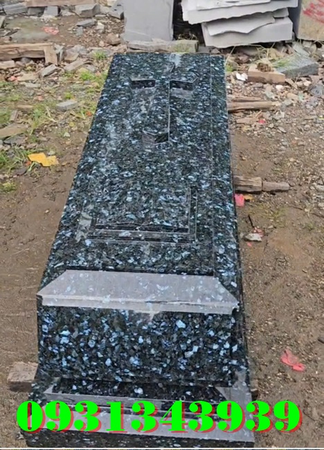 24 Mộ Công Giáo Bằng Đá Hoa Cương Đẹp Bán Tại Sóc Trăng