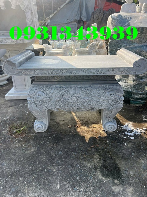 Lắp Đặt Bàn Lễ Đá Tại Nghĩa Trang Đường Sắt Ngày 17-3-1982
