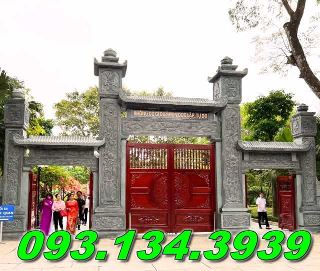 Mẫu cổng đá xanh đẹp nhất2025