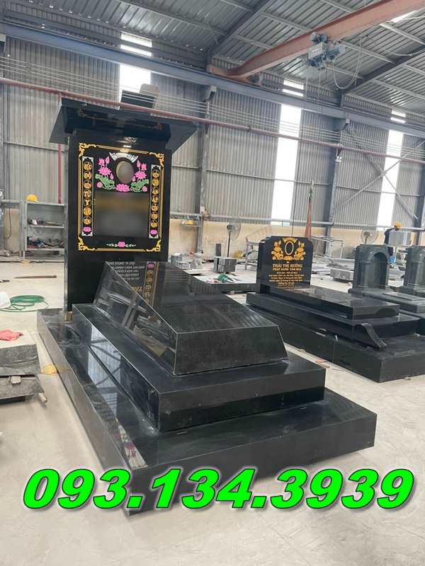 Mộ đá hoa cương đơn giản