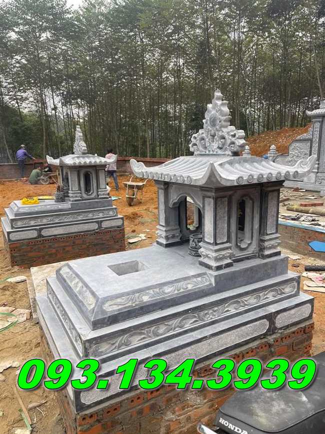 mộ tam cấp đá nguyên khối có mái