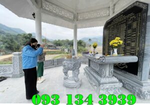 bàn lễ đá đẹp tại làng nủ