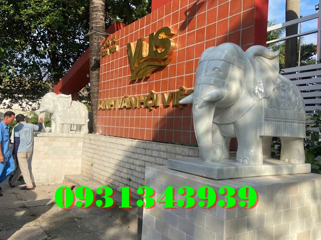 Nhà Tọa Sơn Hướng Thủy Nên Đặt Tượng Voi Đá Để Chiêu Tài Lộc
